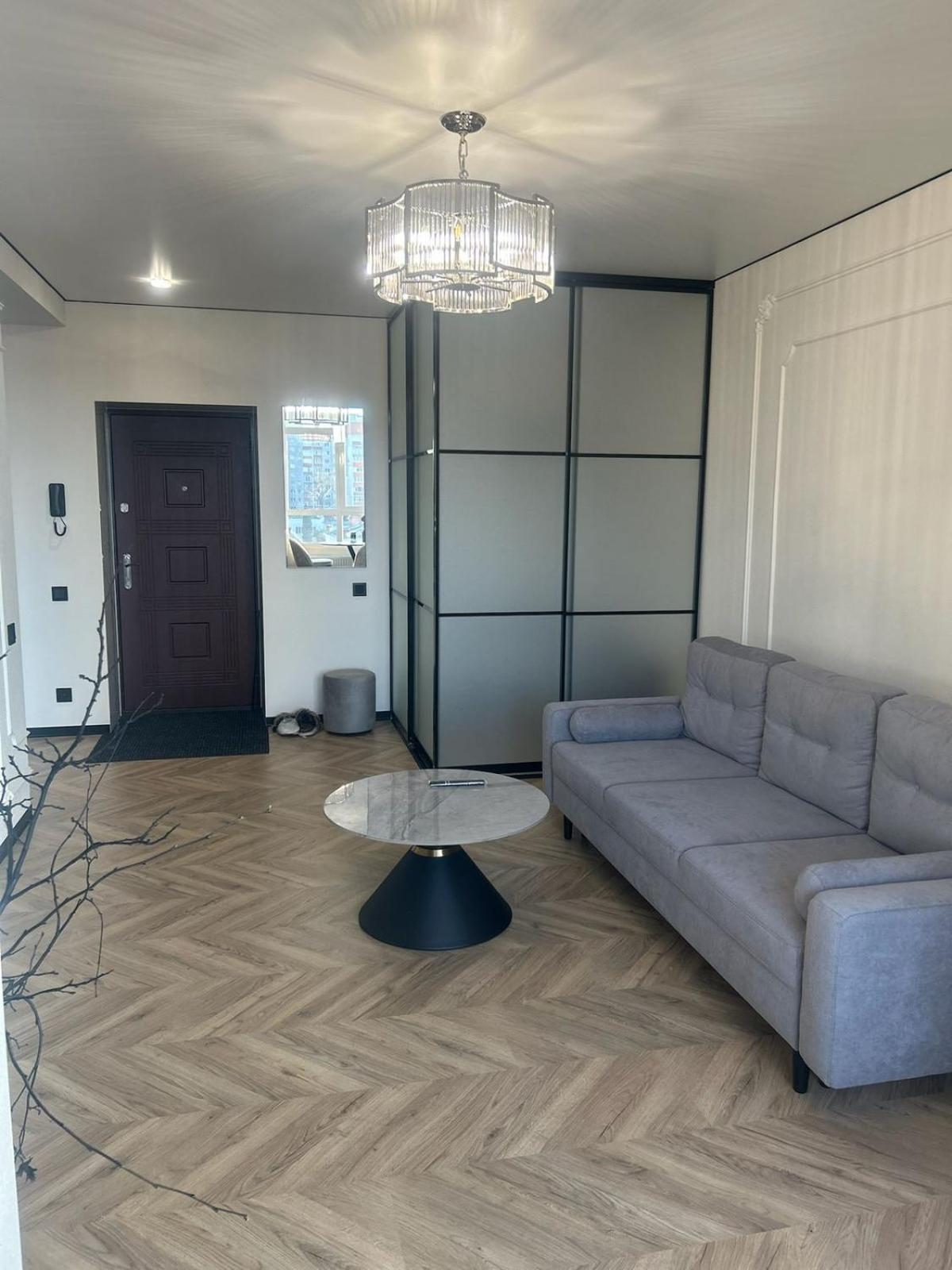 Апартаменти В Центрі На Шевченка Khmel'nyts'kyy Ngoại thất bức ảnh